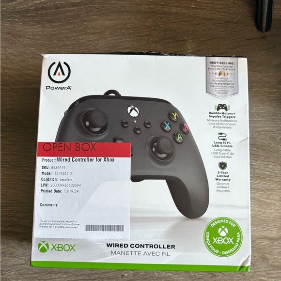 Xbox One Controller - Picture 3 of 7